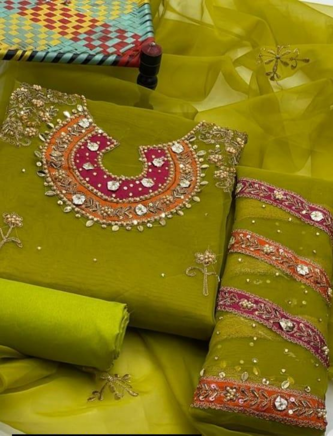 Women's unstitched 3 piece fancy suit